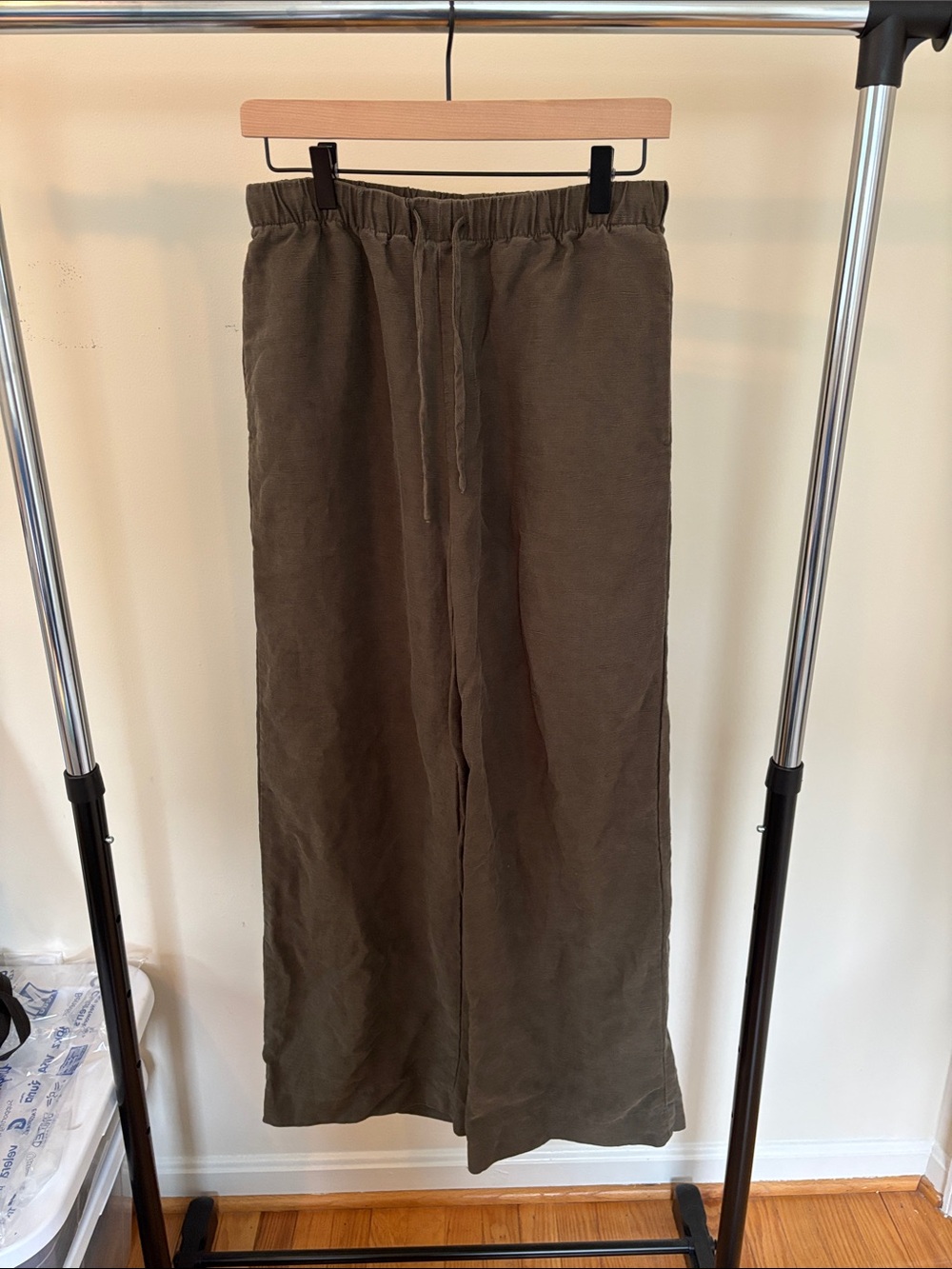 Aritzia CruiseLinen Wide Leg Pants in Olive